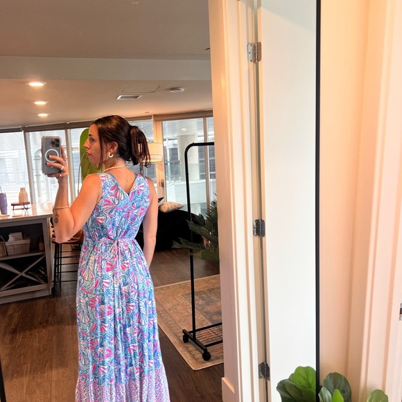 Lilly Pulitzer Blue and Pink Tropical Maxi One Piece - Picture 6 of 9